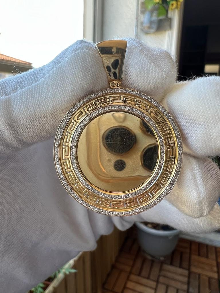 10k Yellow Gold Medallion Frame Memory Diamond Charm Pendant 0.41ct Diamond pendant, Picture Frame Pendant | Diamond Memory Pendant