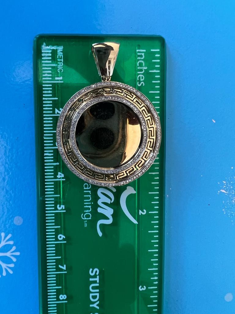 10k Yellow Gold Medallion Frame Memory Diamond Charm Pendant 0.41ct Diamond pendant, Picture Frame Pendant | Diamond Memory Pendant