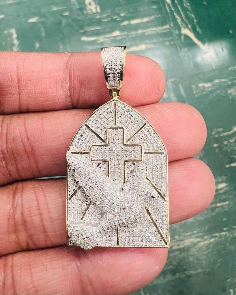 Men Medallion Cross Crucifix Jesus Christ Pendant, 10K Gold 1.25 CT Diamond Cross Religious Charm, Crucifix Cross Pendant, Gift for Him