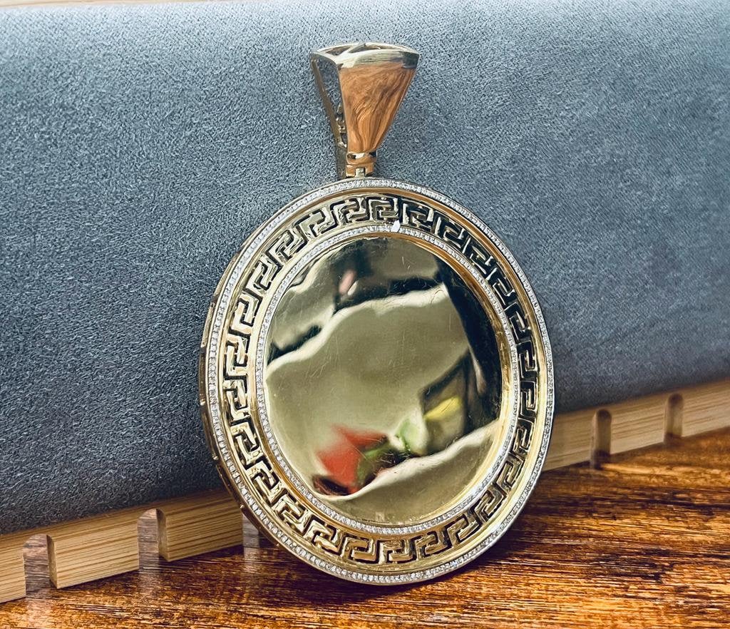 10k Yellow Gold Medallion Frame Memory Diamond Charm Pendant .76ct Diamond pendant, Picture Frame Pendant, Diamond Memory Pendant 38.39 Gram