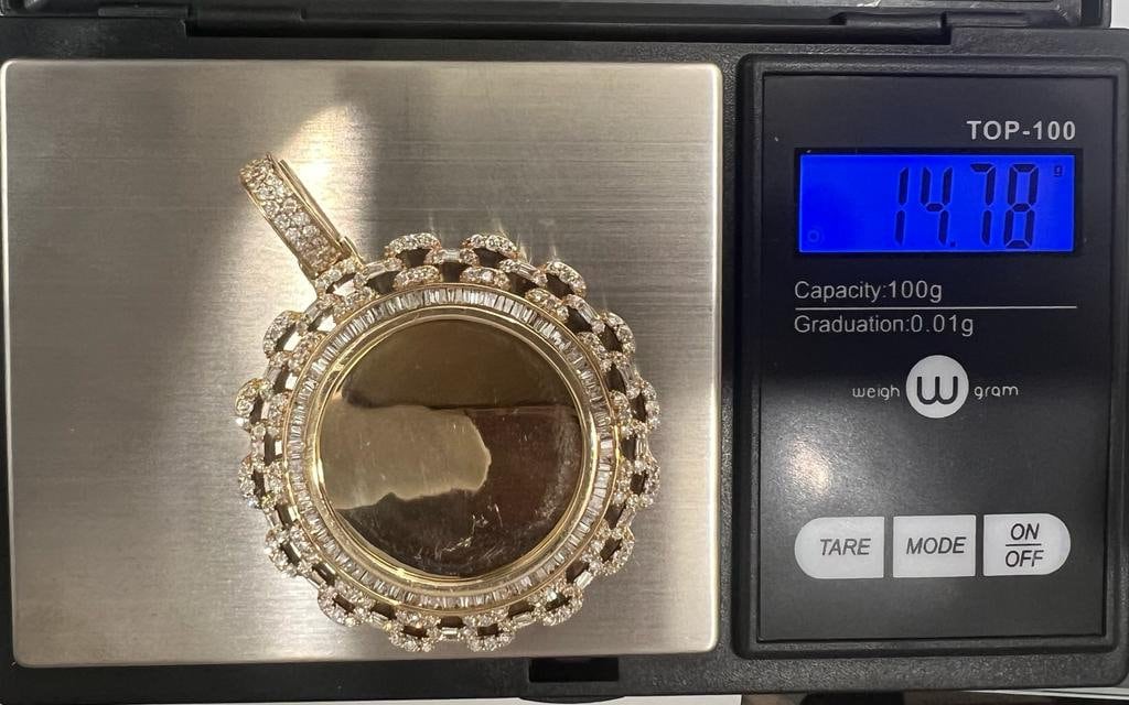 10k Yellow Gold Diamond Memory Pendant, Medallion Frame Diamond Charm Pendant 2.59ct Diamond pendant, Picture Frame Pendant, 14.78 grams