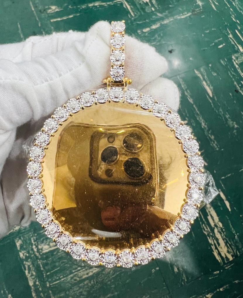 10k Yellow Gold Diamond Memory Pendant, Medallion Frame Diamond Charm Pendant 1.55ct Diamond pendant, Picture Frame Pendant, 35.34 grams