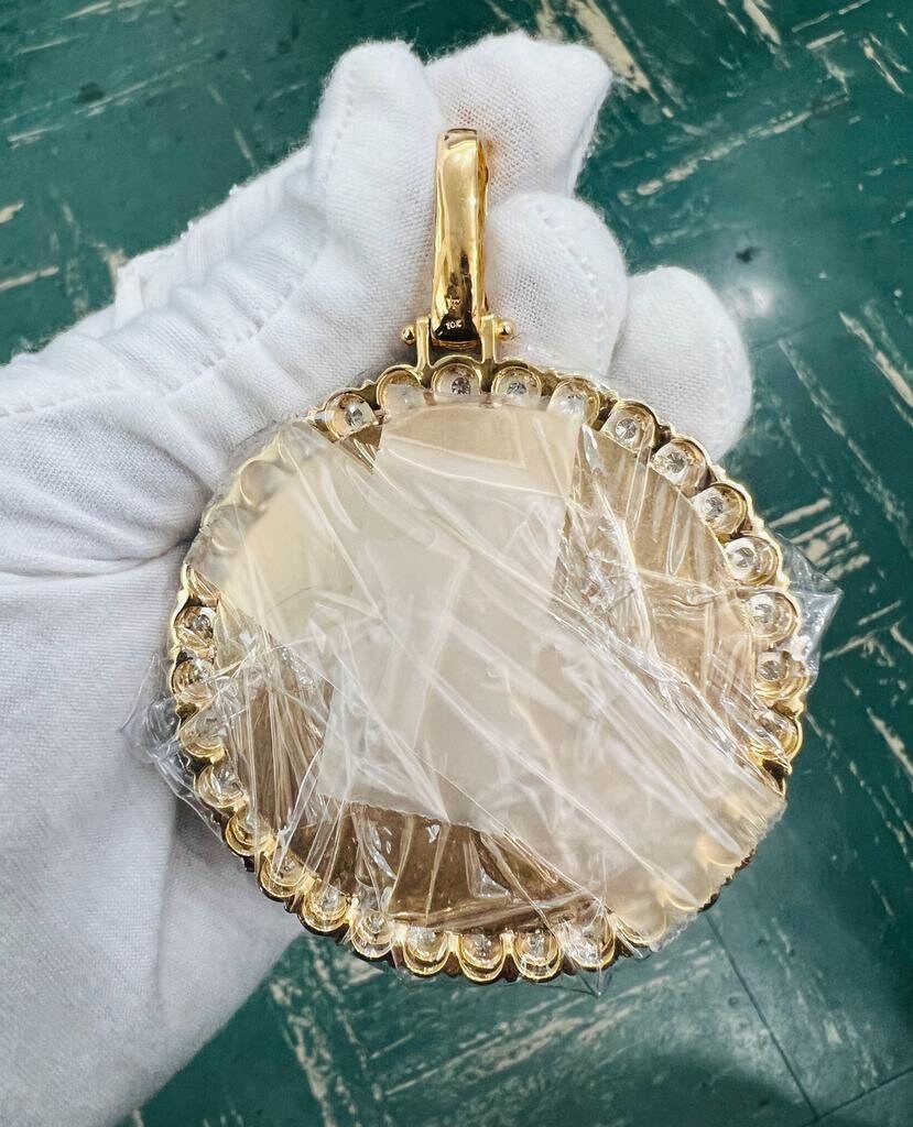 10k Yellow Gold Diamond Memory Pendant, Medallion Frame Diamond Charm Pendant 1.55ct Diamond pendant, Picture Frame Pendant, 35.34 grams
