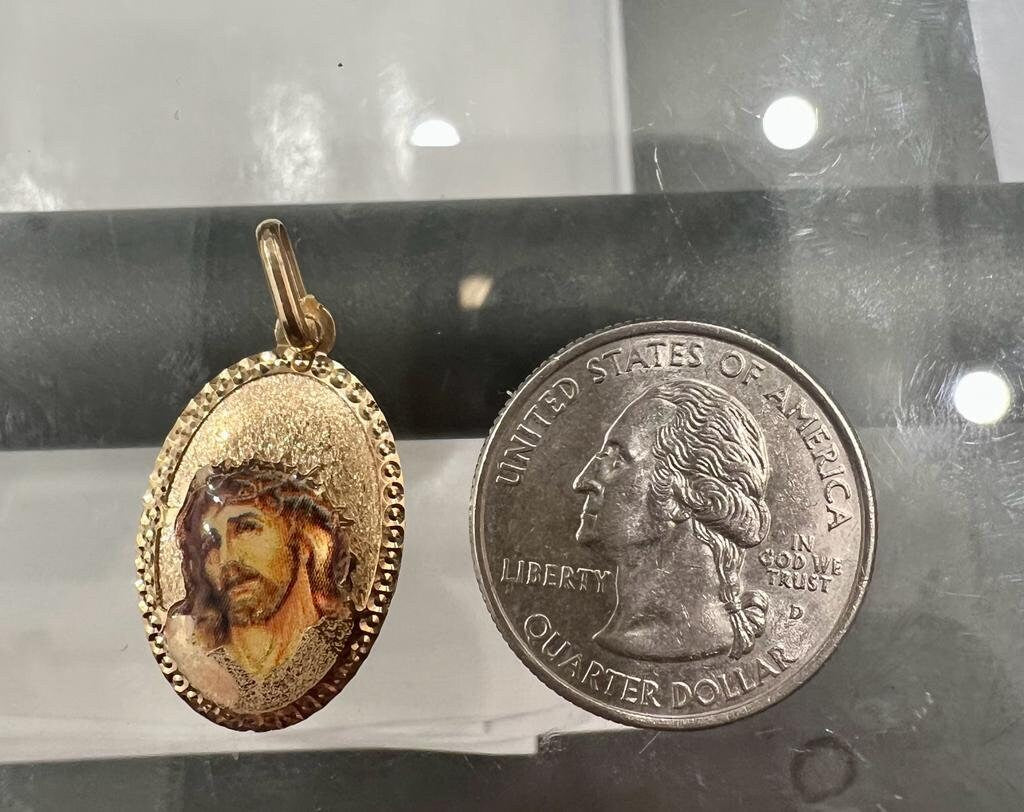 Jesus God Enamel Religious Catholic Oval Charm 14k Yellow Gold Pendant Valentino Diamond Cut Chain Necklace