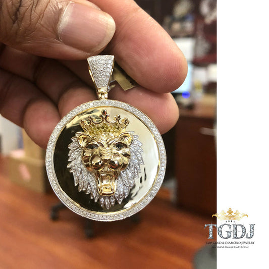 Genuine 10k Yellow Gold 0.97ct Diamond Lion Pendant